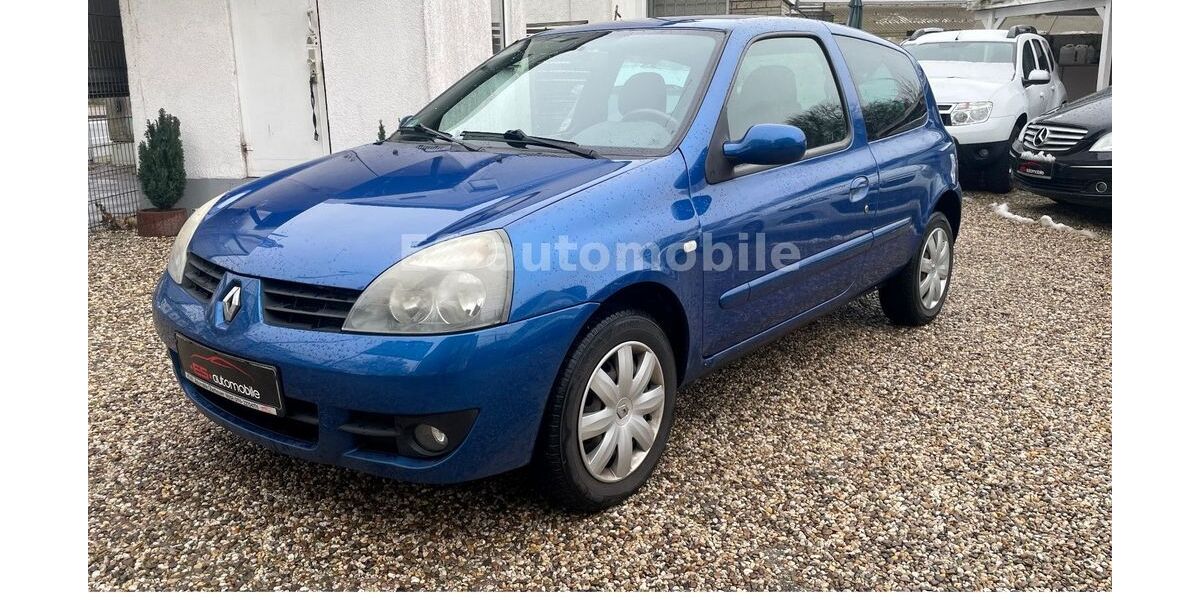 Renault Clio 122.400 km 2.499 &euro; Duisburg 47167