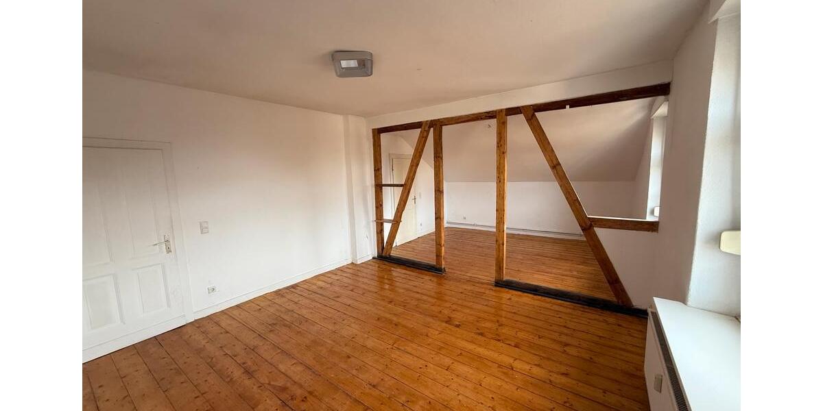 Dachgeschoßwohnung Düsseldorf Niederkassel - 4 Zimmer, 122 m&sup2;, 1.250&euro; | Angebot:25284241