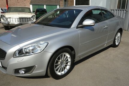 Volvo C70 2,0 D/130 KW 1.Hand Leder+Xenon+Klima Top 151.550 km 12.499 &euro; Neuss 41462