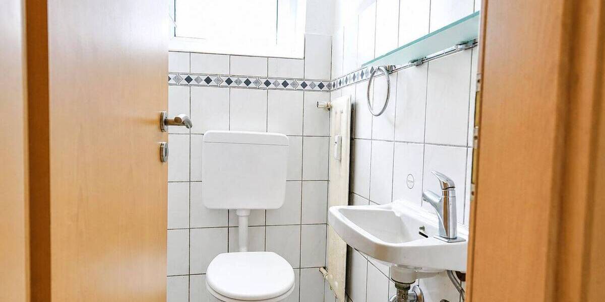 Etagenwohnung Krefeld / Uerdingen Uerdingen - 4 Zimmer, 93 m&sup2;, 198.000&euro; | Angebot:26797147
