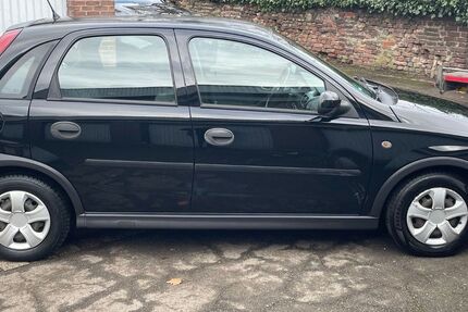 Opel Corsa 106.899 km 1.599 &euro; Krefeld 47799