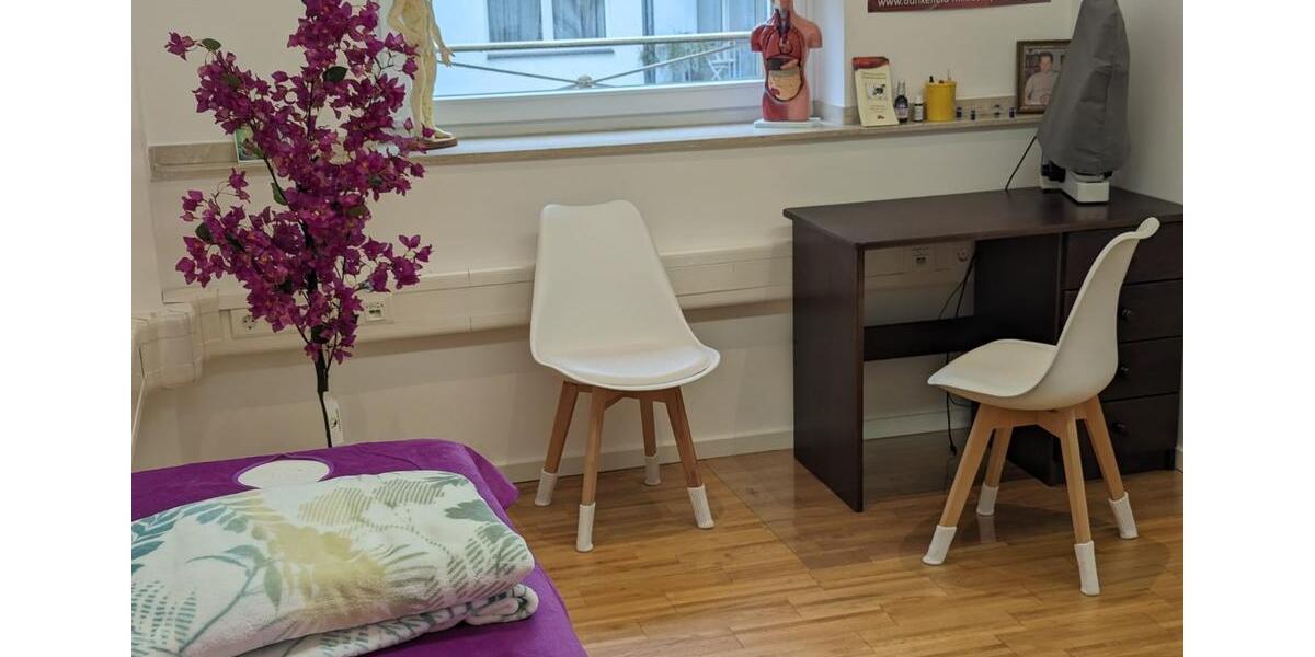 Schöner Praxisraum in Düsseldorf zu vermieten zimmer