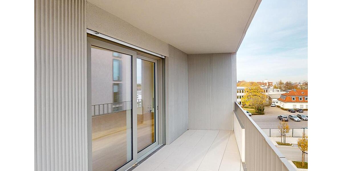 ERSTBEZUG! Hochwertige 4-Zimmer-Wohnung mit Balkon und zwei Bädern (mietpreisgedämpft) 4 zimmer