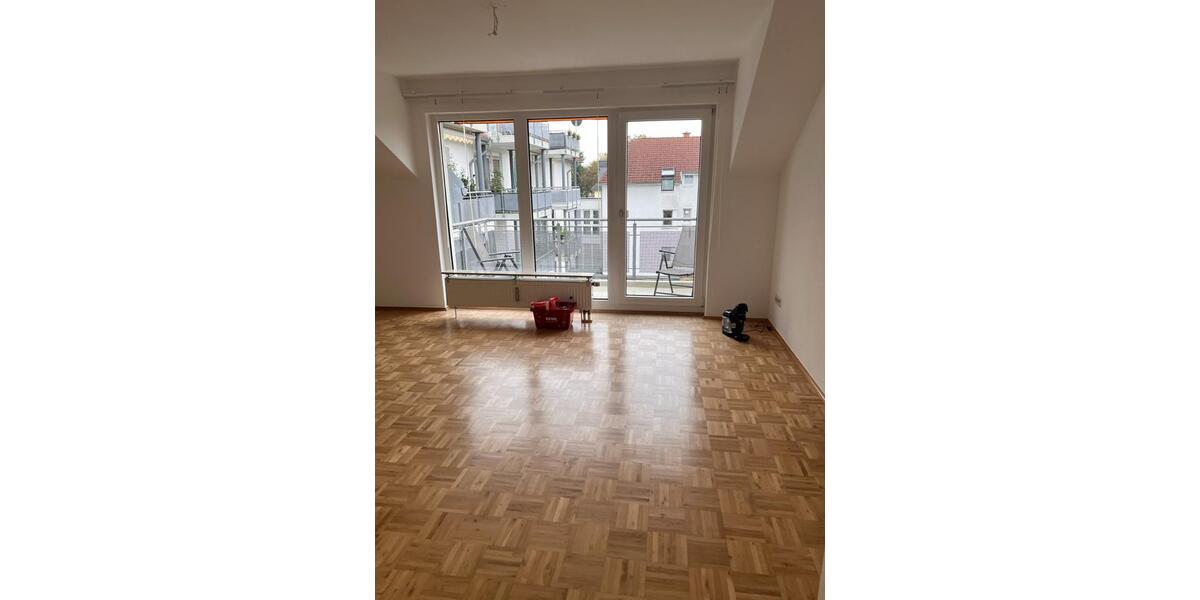 Helle 4-Zimmer-Dachgeschosswohnung in Leverkusen-Manfort 4 zimmer