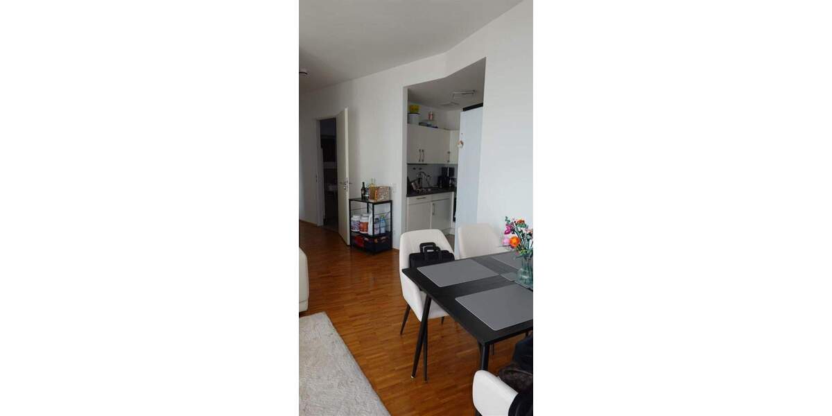 Etagenwohnung Düsseldorf Flingern Nord - 3 Zimmer, 85 m&sup2;, 1.410&euro; | Angebot:25778928
