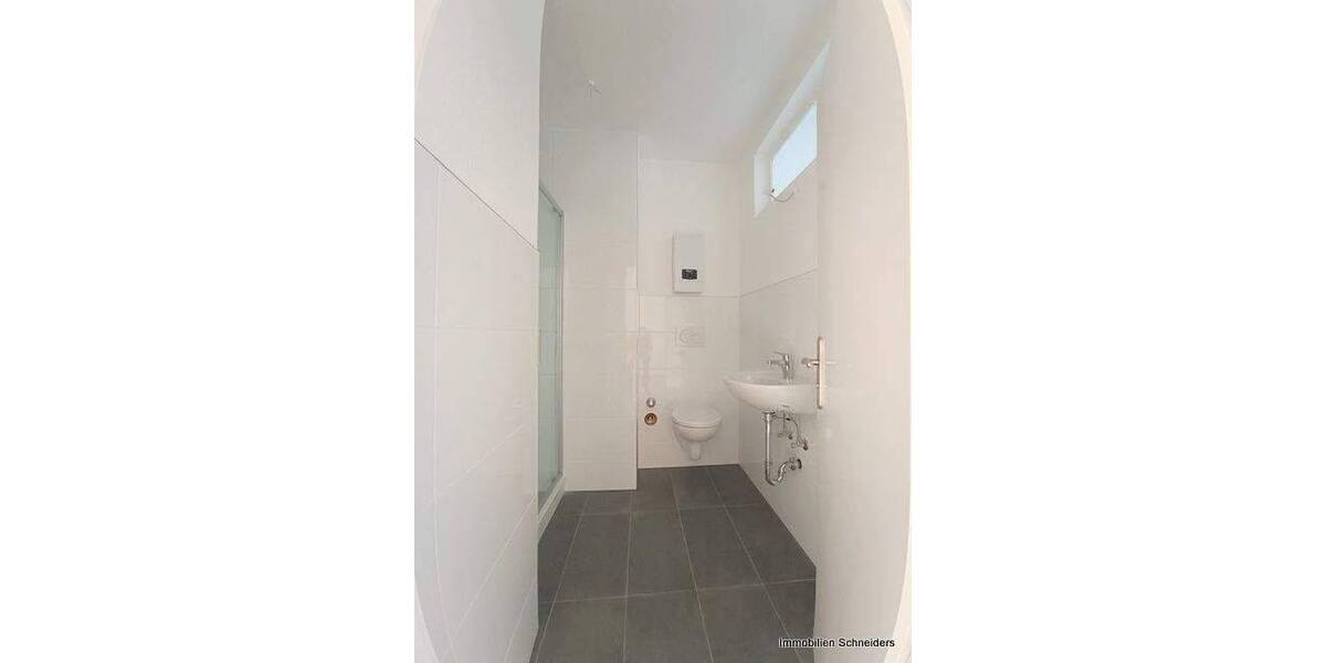 Etagenwohnung Duisburg Untermeiderich - 2 Zimmer, 61 m&sup2;, 500&euro; | Angebot:26916851
