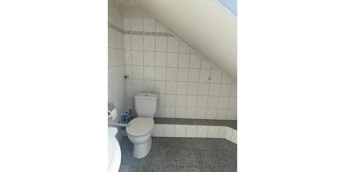 Dachgeschoßwohnung Düsseldorf Stadtbezirk 9 - 2 Zimmer, 52 m&sup2;, 650&euro; | Angebot:26285612