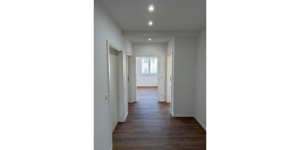 Etagenwohnung Mönchengladbach Süd - 5 Zimmer, 107 m&sup2;, 1.690&euro; | Angebot:26101898