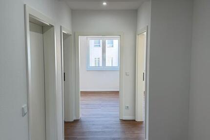 Wohnung Mönchengladbach Süd - 5 Zimmer, 107 m&sup2;, 1.690&euro; | Angebot:26101898
