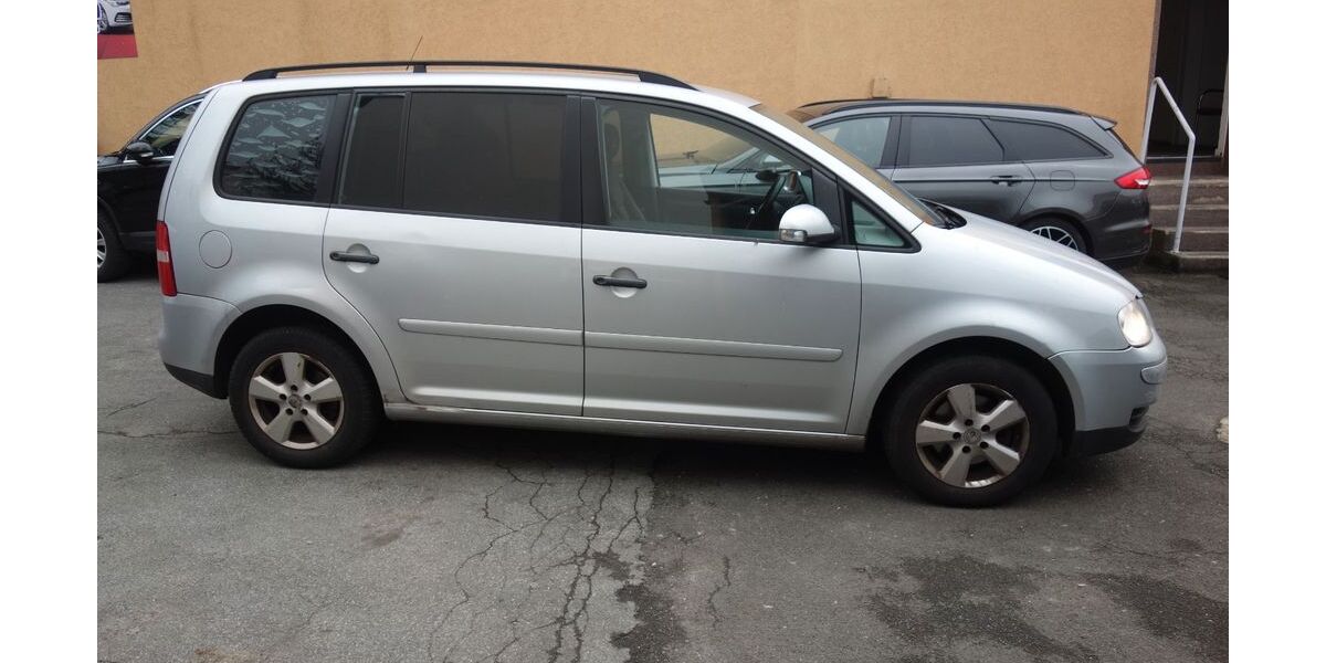 VW Touran 286.000 km 1.100 &euro; mülheim an der rühr 45478