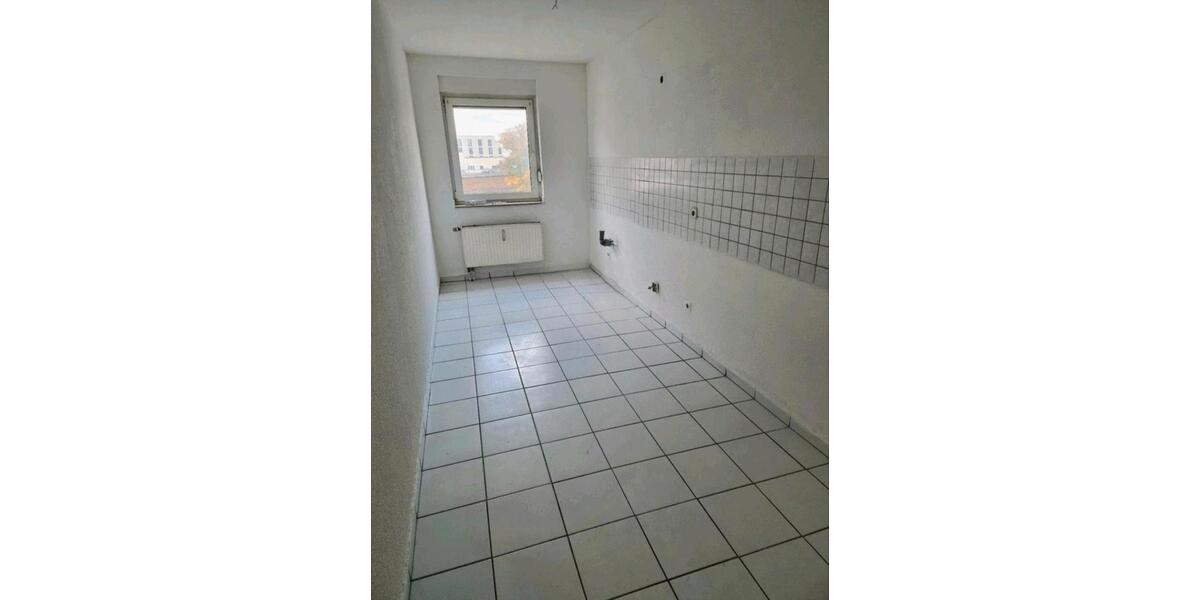 Etagenwohnung Mönchengladbach Süd - 3 Zimmer, 83 m&sup2;, 1.300&euro; | Angebot:26127004