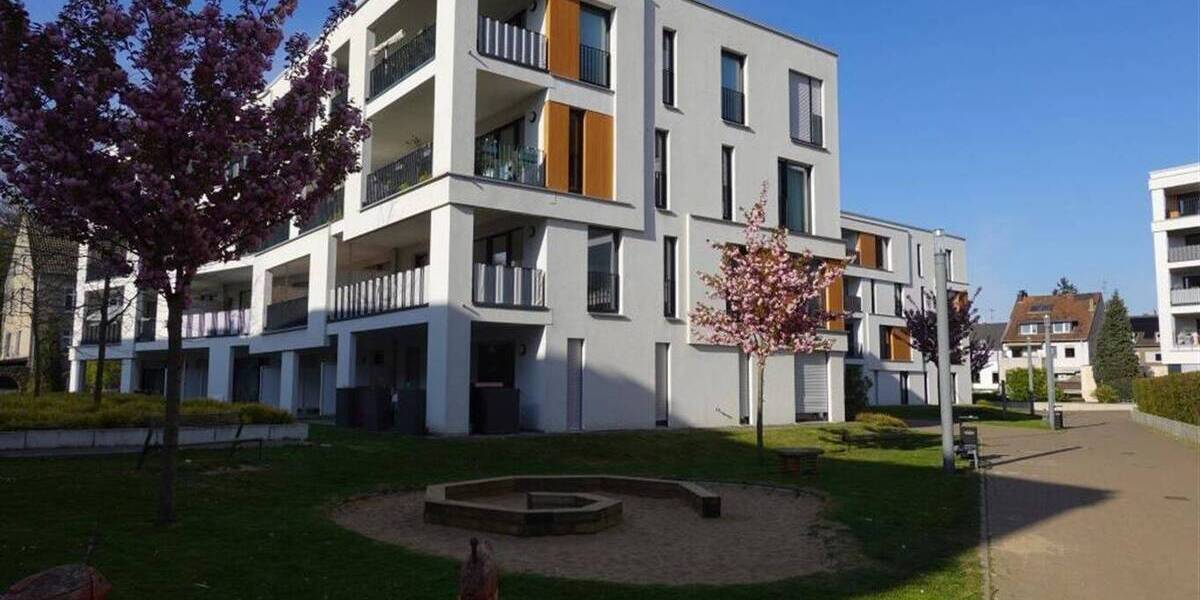 Etagenwohnung Mönchengladbach Stadtmitte - 2 Zimmer, 65 m&sup2;, 867&euro; | Angebot:26161702