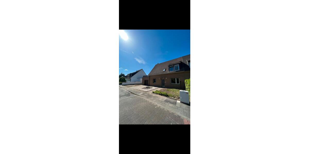 Reihenhaus Düsseldorf Stadtbezirk 9 - 8 Zimmer, 201 m&sup2;, 745.000&euro; | Angebot:25408069