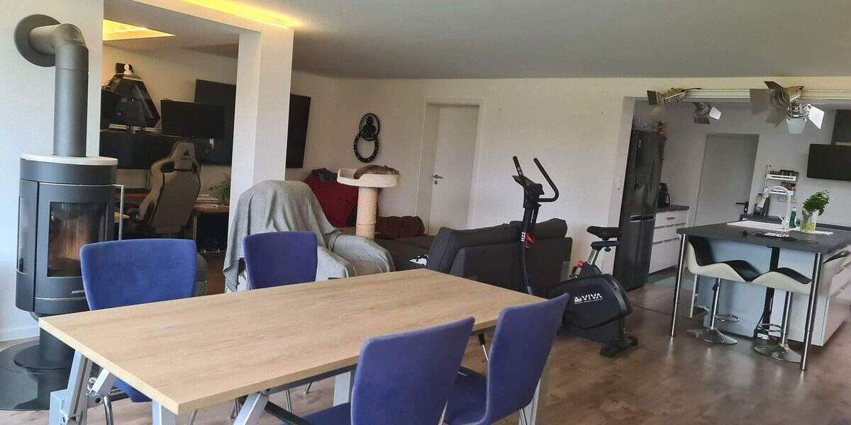 Modernisiertes 1 oder 2 Familienhaus in Langenfeld (Rheinland) 9 zimmer