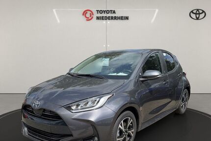 Toyota Yaris 2.500 km 25.930 € Krefeld 47809