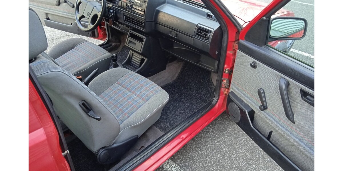 VW Golf II 170.000 km 3.100 &euro; Wuppertal 42275