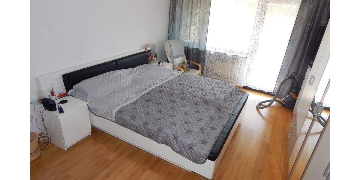 Reihenendhaus Langenfeld Immigrath - 6 Zimmer, 150 m&sup2;, 1.600&euro; | Angebot:25167602