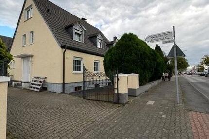 Wohnung Mönchengladbach Ost - 2 Zimmer, 50 m&sup2;, 1.150&euro; | Angebot:26462880
