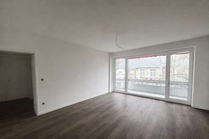 Wohnung Düsseldorf Lörick - 3 Zimmer, 76 m&sup2;, 1.500&euro; | Angebot:25268050