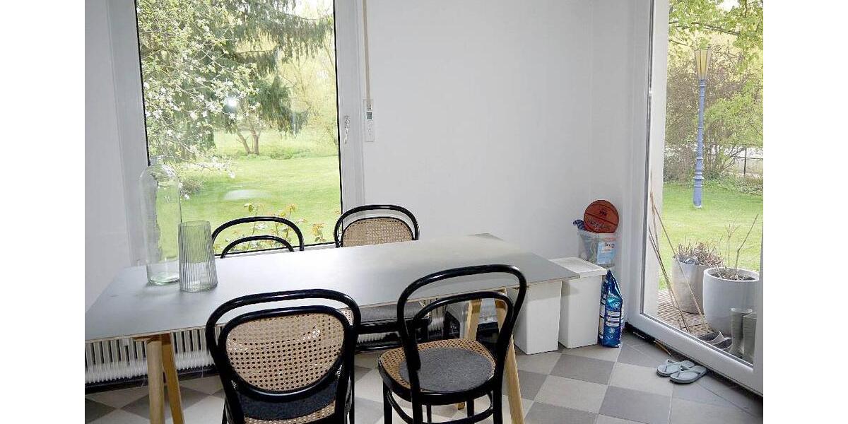 Einmalige Gelegenheit! Anspruchsvolles Wohnhaus mit Parkgrundstück in Top-Lage 8 zimmer