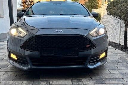 Ford Focus 143.500 km 11.150 &euro; Neuss 41470