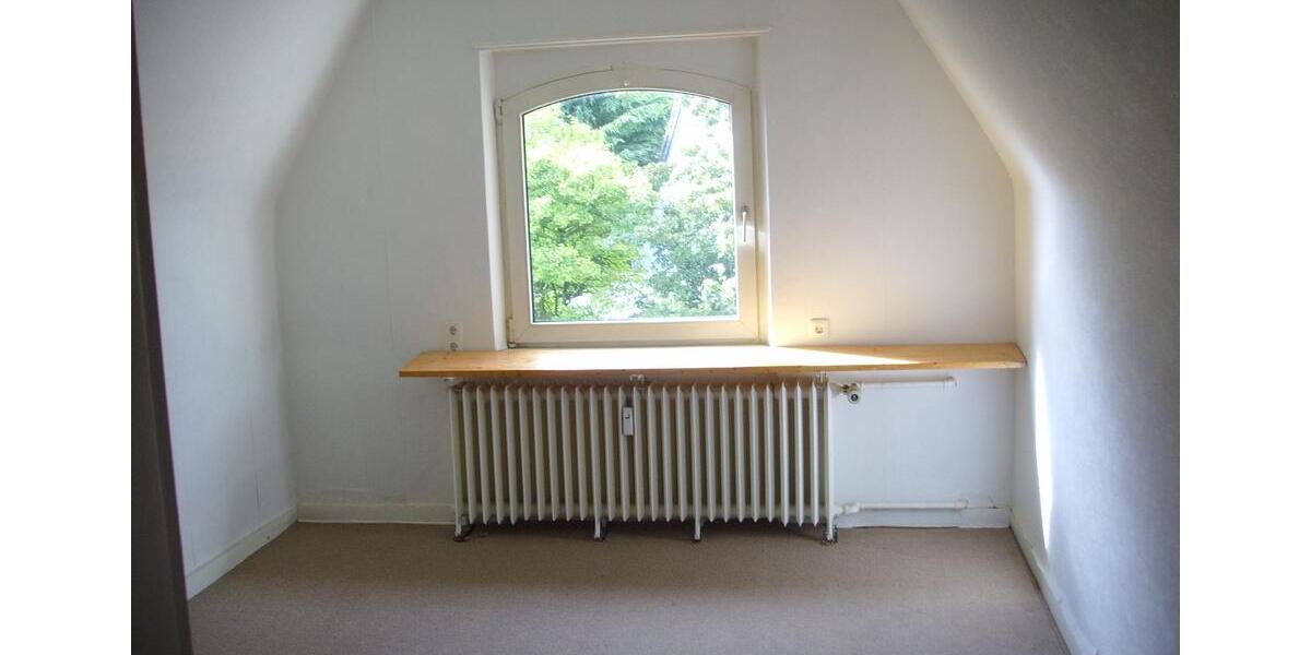 Dachgeschoßwohnung Mönchengladbach Nord - 3 Zimmer, 77 m&sup2;, 630&euro; | Angebot:26459579