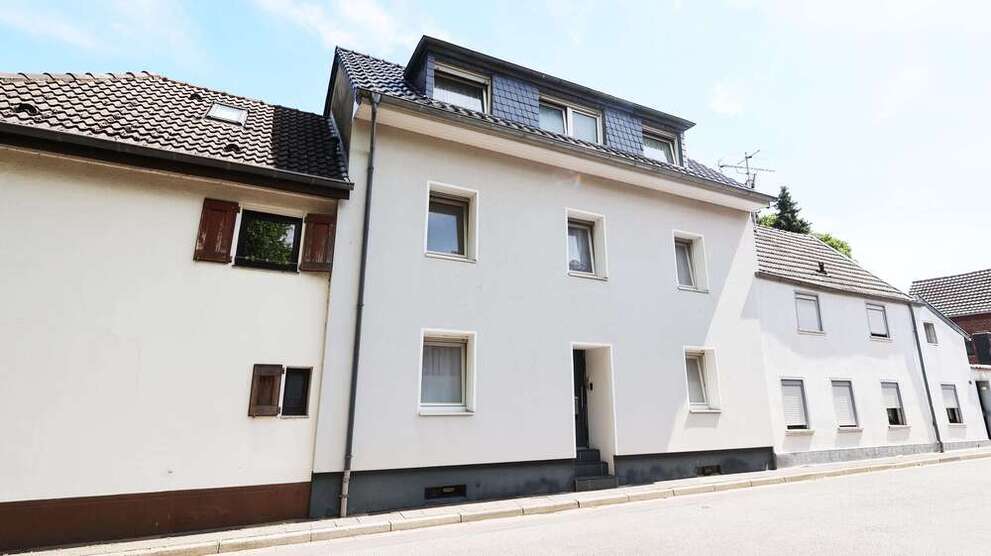 Haus zum Kaufen in Mönchengladbach 239.000 € 176 m²