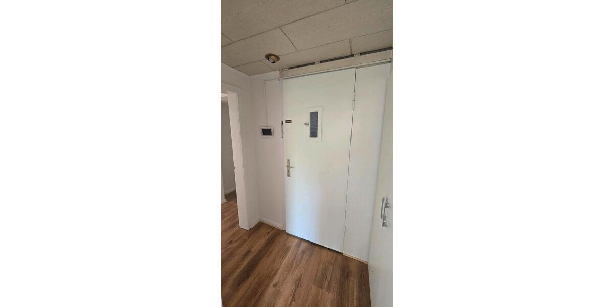 Etagenwohnung Ratingen Tiefenbroich - 4 Zimmer, 80 m&sup2;, 1.300&euro; | Angebot:24757128