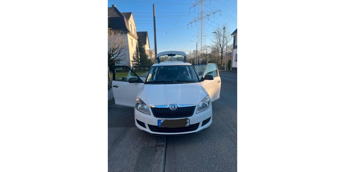Skoda Fabia 130.500 km 4.100 &euro; Solingen 42659