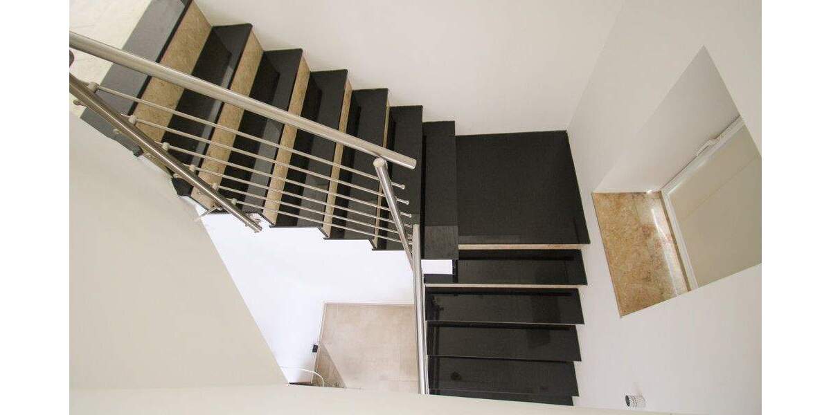 Imposantes Landhaus mit diversen Nebengebäuden 7 zimmer