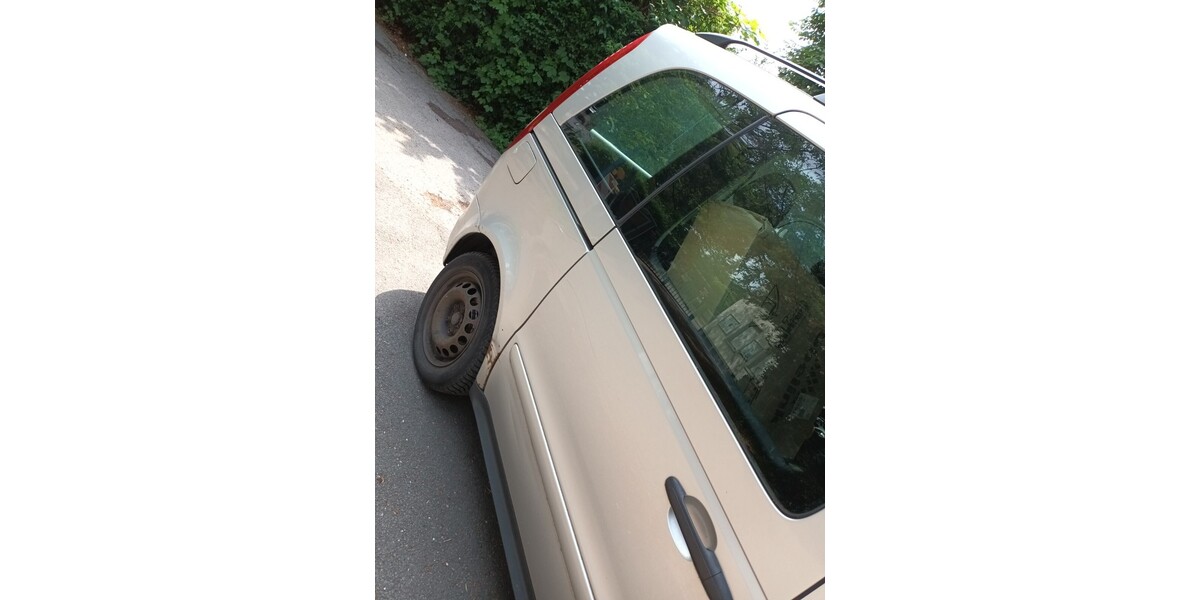 Mercedes-Benz Vaneo 171.000 km 3.700 &euro; Duisburg 47051