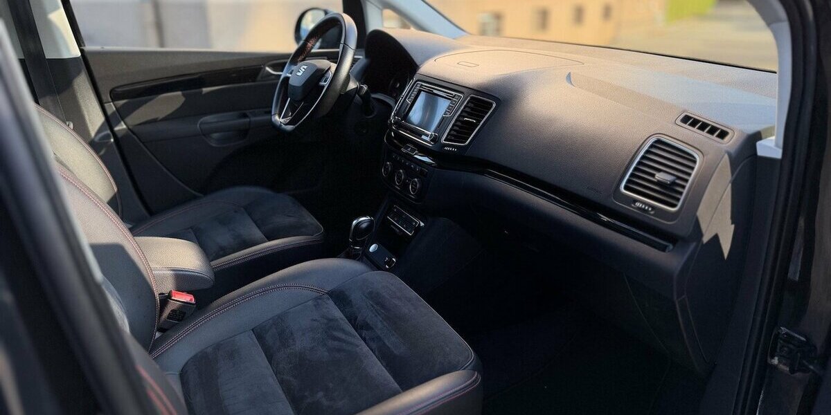 Seat Alhambra FR Line / El. Türen / PANO / CAM / AHK 105.000 km 31.900 &euro; Mönchengladbach 41066