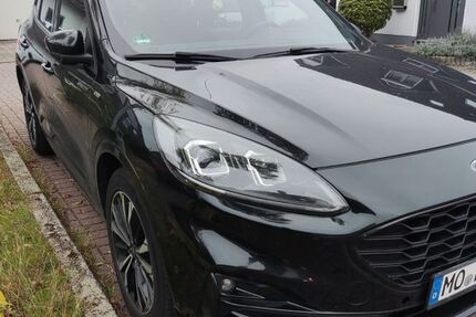 Ford Kuga 109.000 km 20.300 € Moers 47443