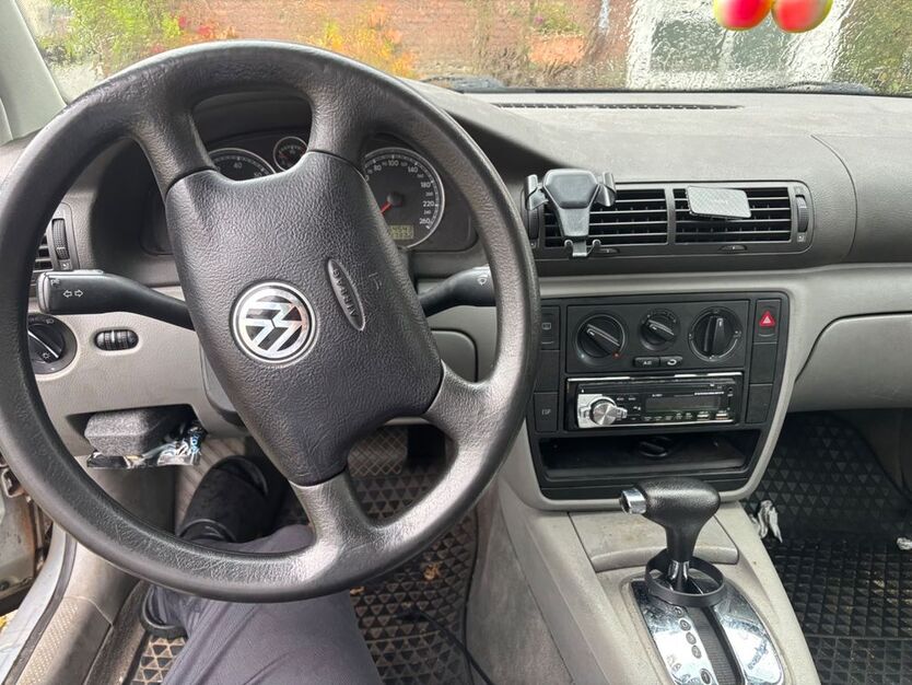 VW Passat 154.000 km 2.750 € Duisburg 47198