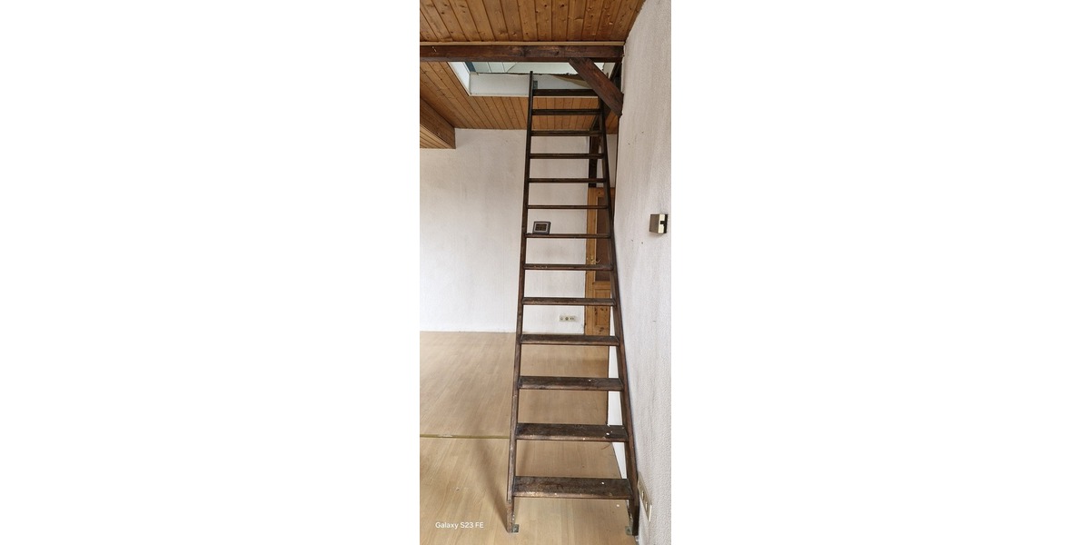 Doppelhaushälfte mit Garagenhof und kleinem Garten in Remscheid-Lennep zimmer