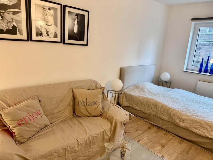 Essen Innenstadt: Stilvoll wohnen – gehobener, vollmöblierter Erstbezug zimmer