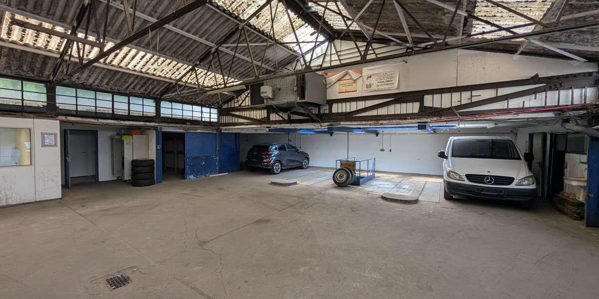 Halle in Düsseldorf 2.200 € 353 m² zimmer