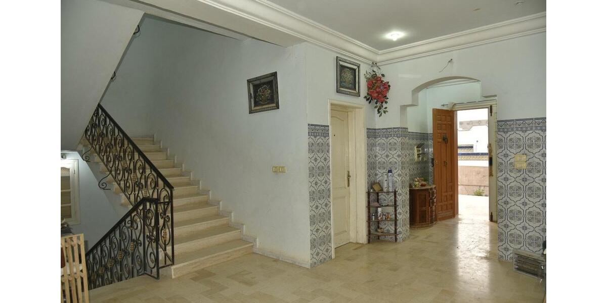 Villa Düsseldorf Stadtbezirk 6 - 13 Zimmer, 1.200 m&sup2;, 260.000&euro; | Angebot:27154190