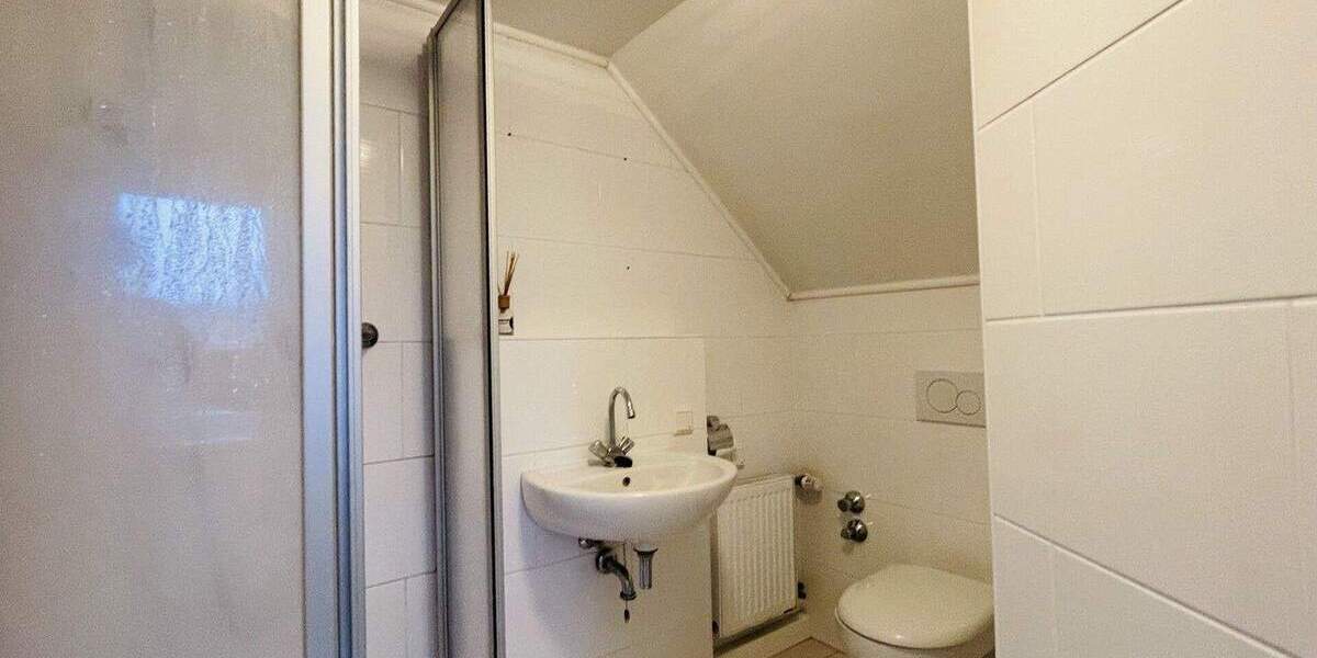 Einfamilienhaus Hilden Kalstert - 5 Zimmer, 107 m&sup2;, 349.000&euro; | Angebot:25689204