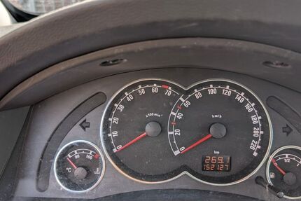 Opel Meriva 152.000 km 2.299 &euro; Oberhausen 46049