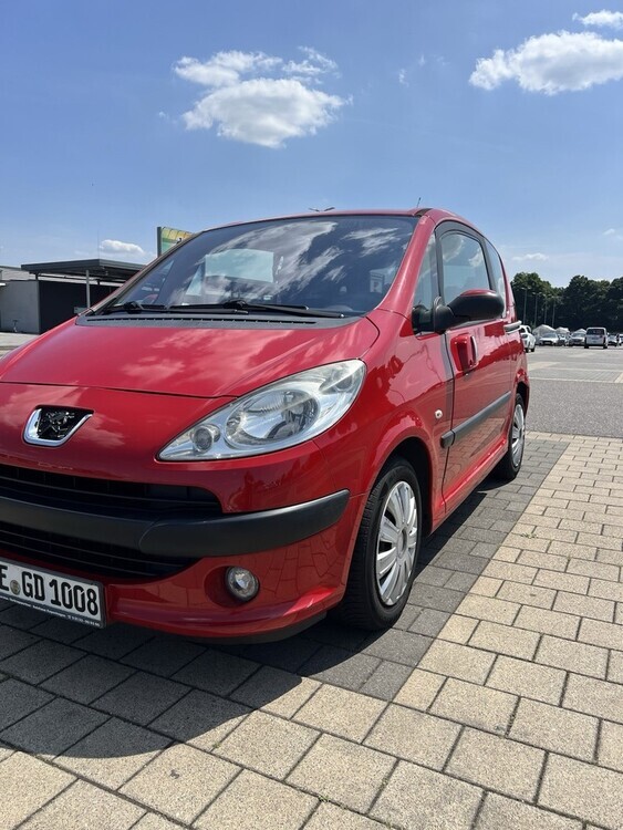 Peugeot 1007 119.000 km 2.270 € Neuss 41460