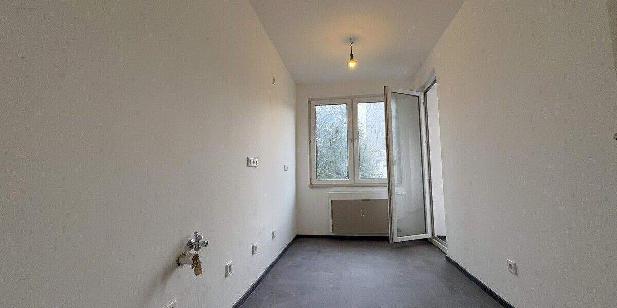 Etagenwohnung Düsseldorf Bilk - 2 Zimmer, 60 m&sup2;, 870&euro; | Angebot:25708233