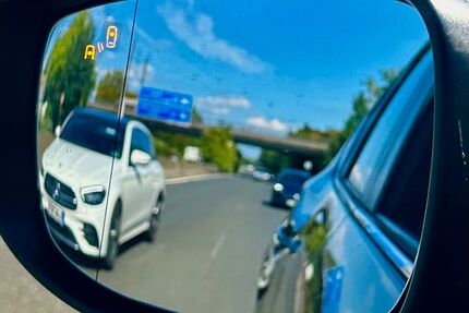 Mazda 3 145.110 km 7.800 &euro; Neuss 41462