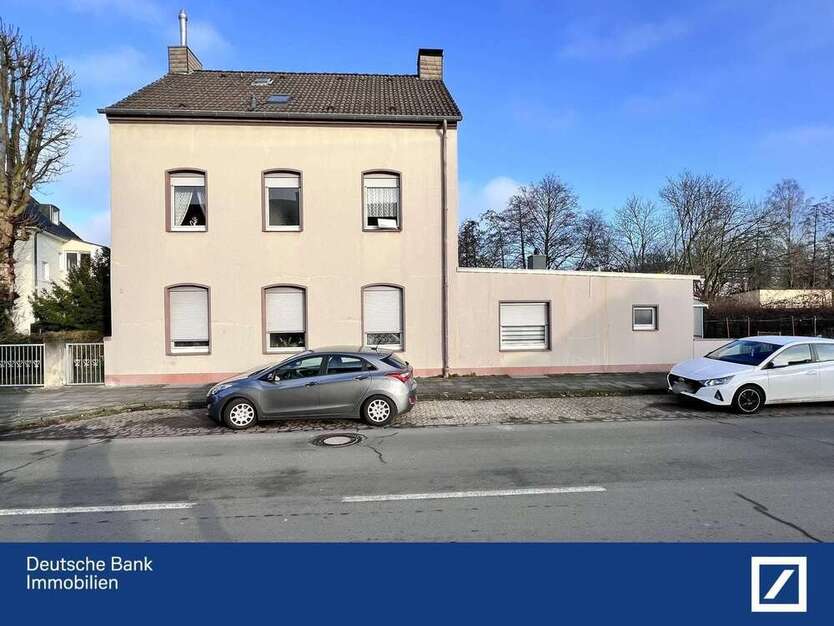 Haus zum Kaufen in Langenfeld 630.000 € 150 m²