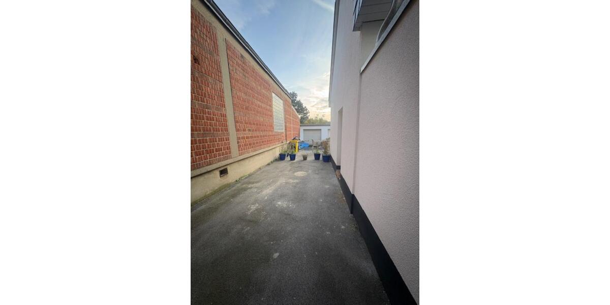 Geräumiges Wohn-Gewerbeobjekt mit zwei Einheiten, Innenhof zimmer