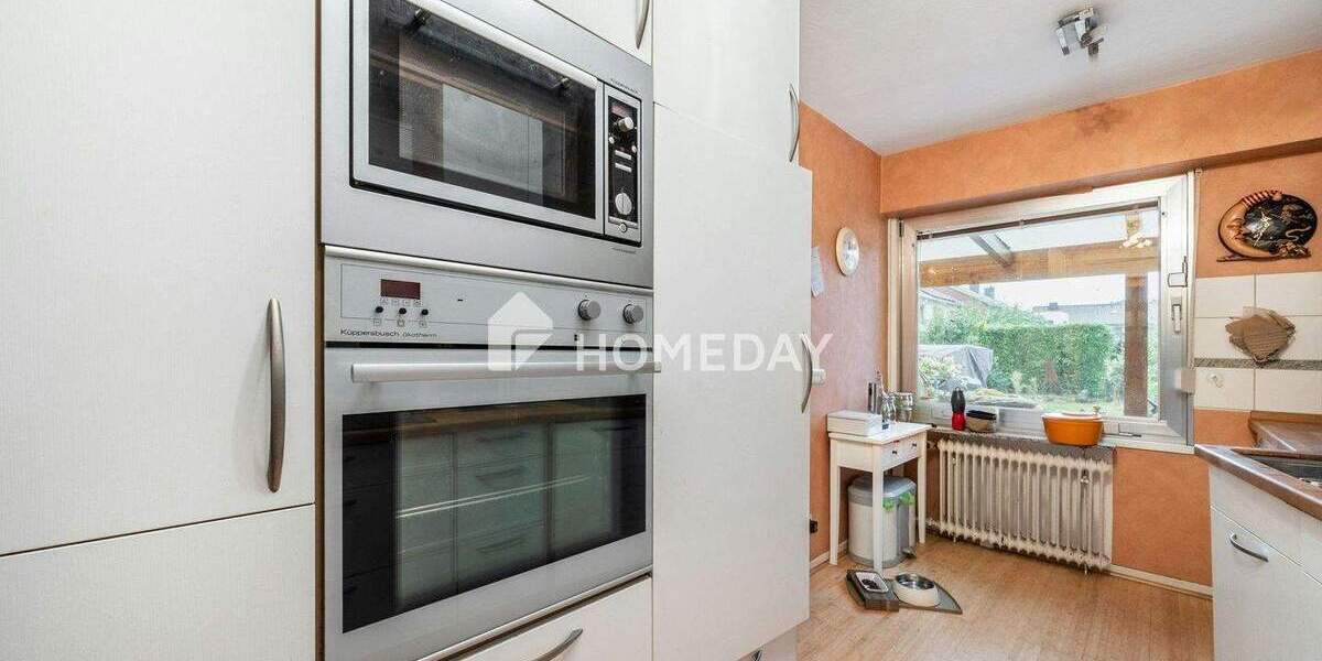 Haus in Dornröschenschlaf! Reihenhaus mit Süd-Terrasse, Garten & Platz für die Familie 4 zimmer