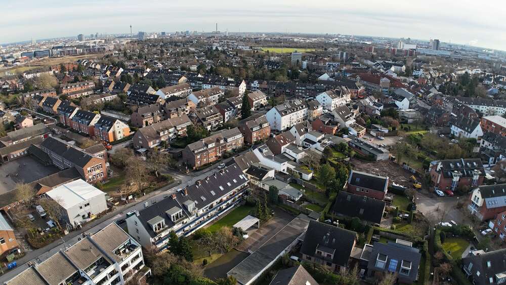 Einfamilienhaus Meerbusch Necklenbroich - 35 Zimmer, 890 m&sup2;, 2.300.000&euro; | Angebot:25371031