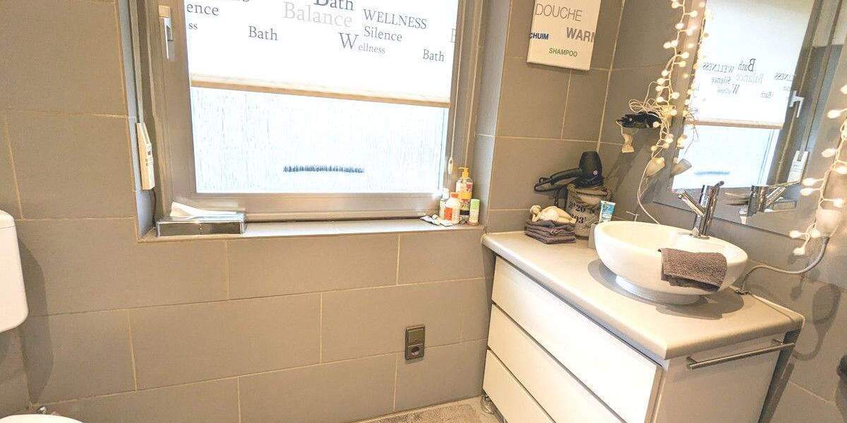 Einfamilienhaus Grevenbroich Orken - 7 Zimmer, 188 m&sup2;, 469.000&euro; | Angebot:25690046