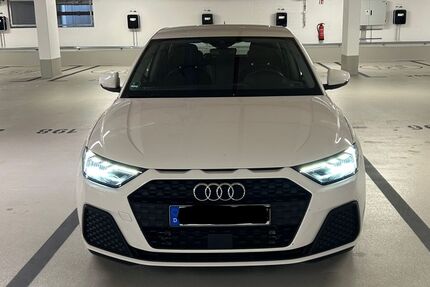 Audi A1 12.000 km 17.200 &euro; Düsseldorf 40477