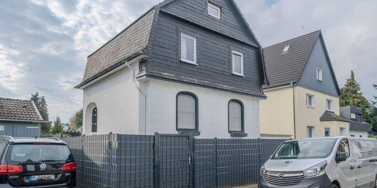 Einfamilienhaus Leichlingen - 8 Zimmer, 176 m&sup2;, 649.000&euro; | Angebot:25669323